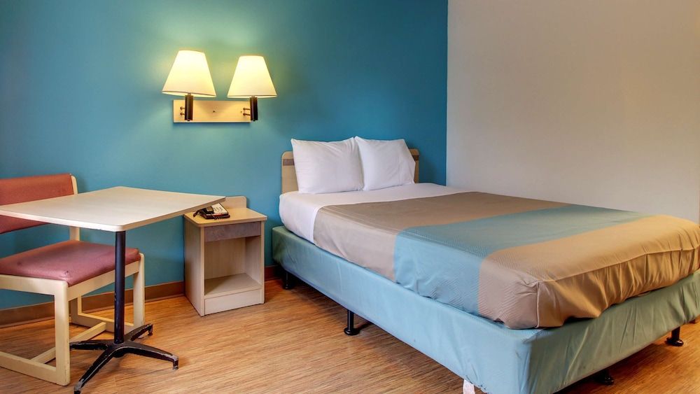 Standard Room, 1 Queen Bed, Non Smoking