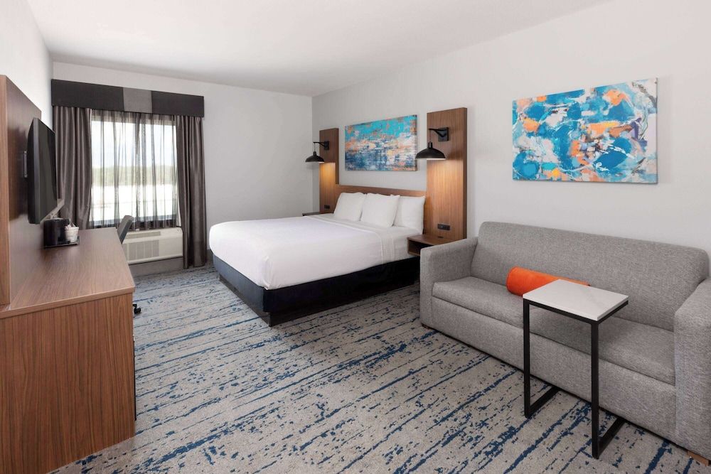 Room, 1 King Bed, Non Smoking