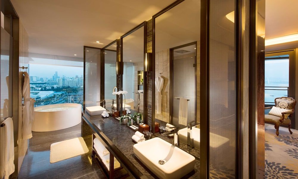 King Presidential Suite