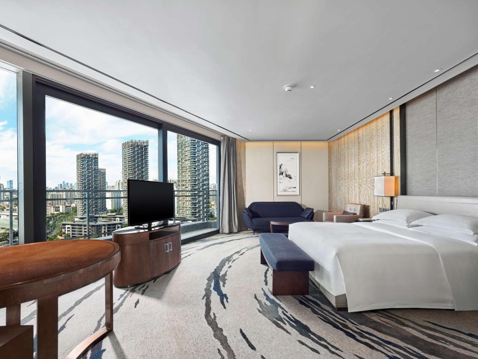 King Executive Corner W/ Balcony Wanghai Wing