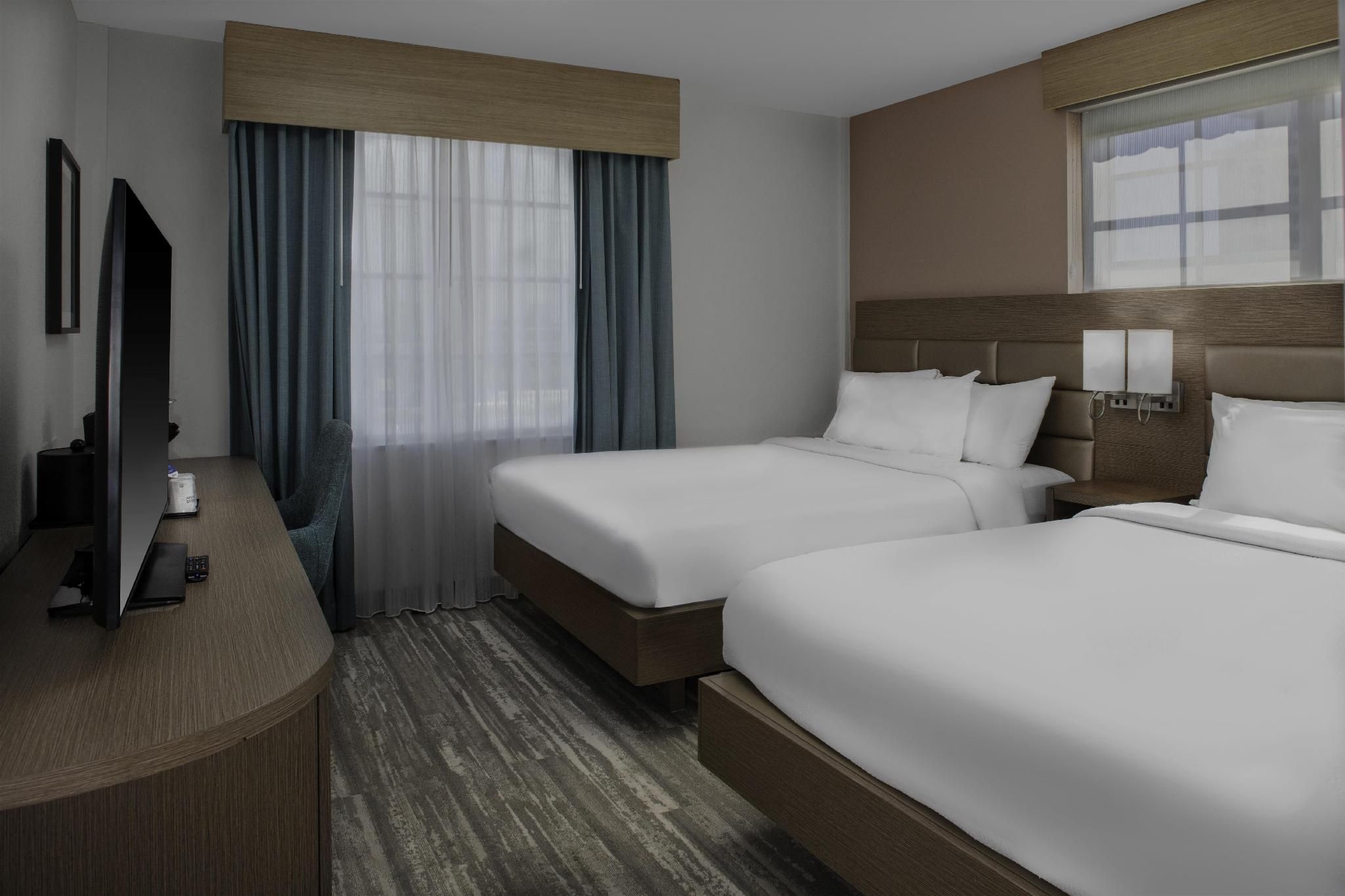 undefined Hilton Garden Inn Miami South Beach 5