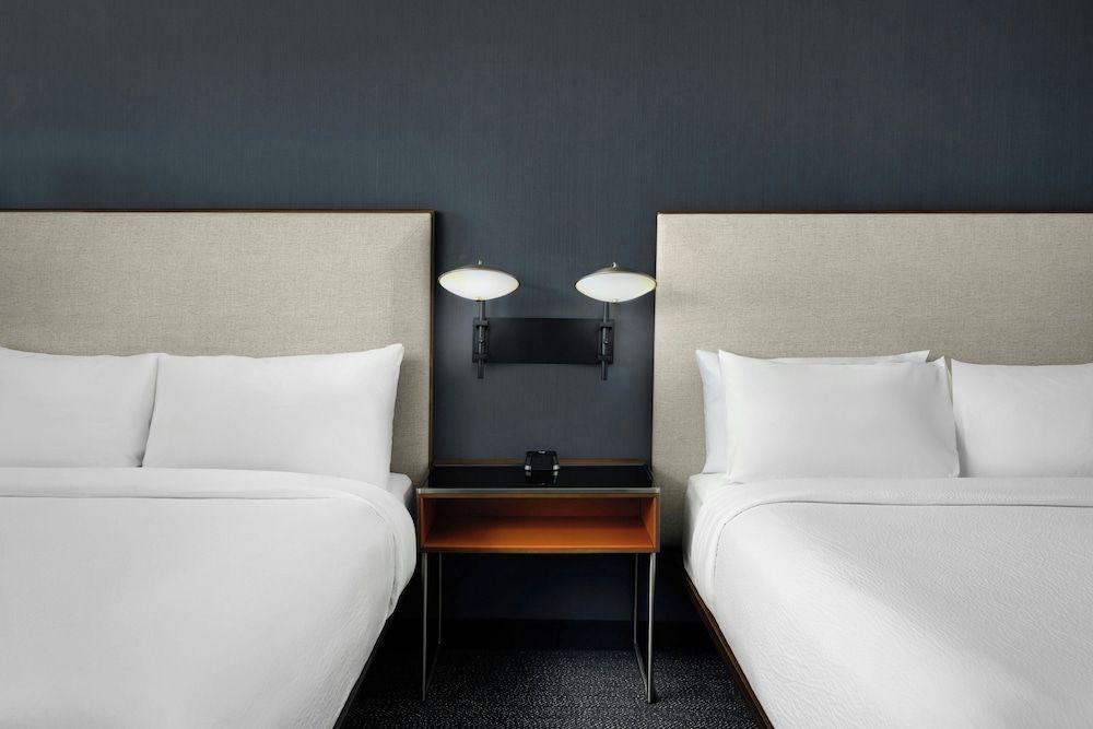 Room, Multiple Beds, Non Smoking (Mobility Accessible, Tub)