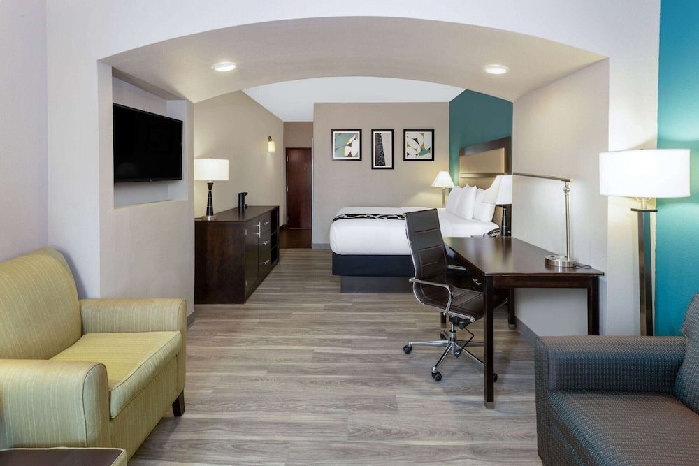 Executive Room, 1 King Bed, Non Smoking