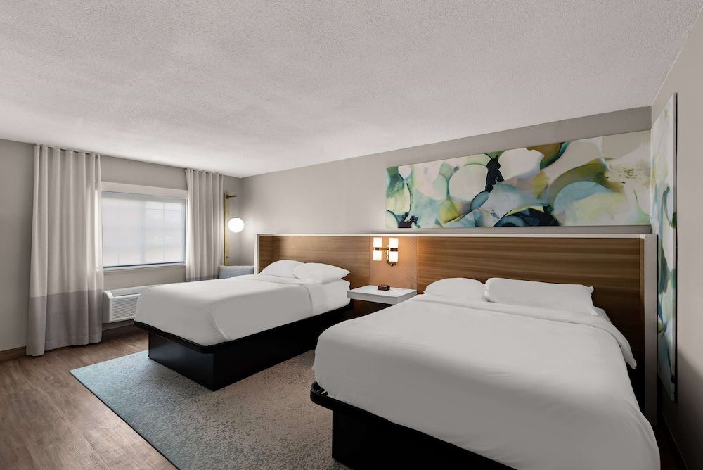 Room, 2 Queen Beds, Non Smoking