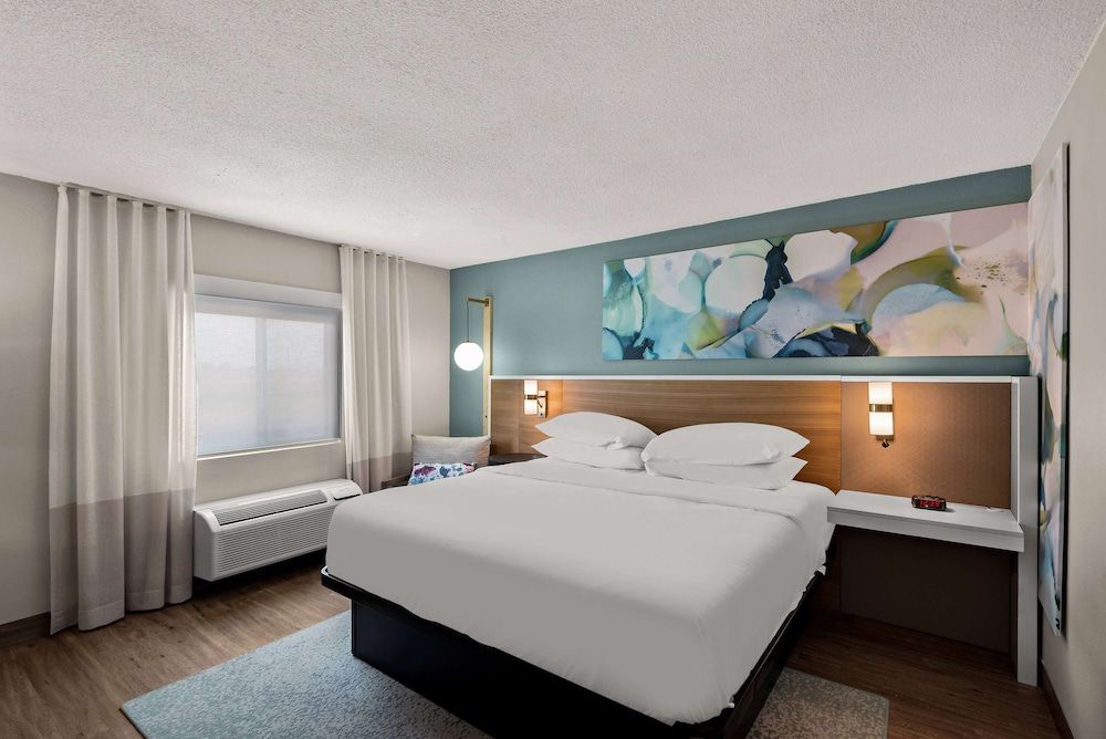 Room, 1 King Bed, Non Smoking