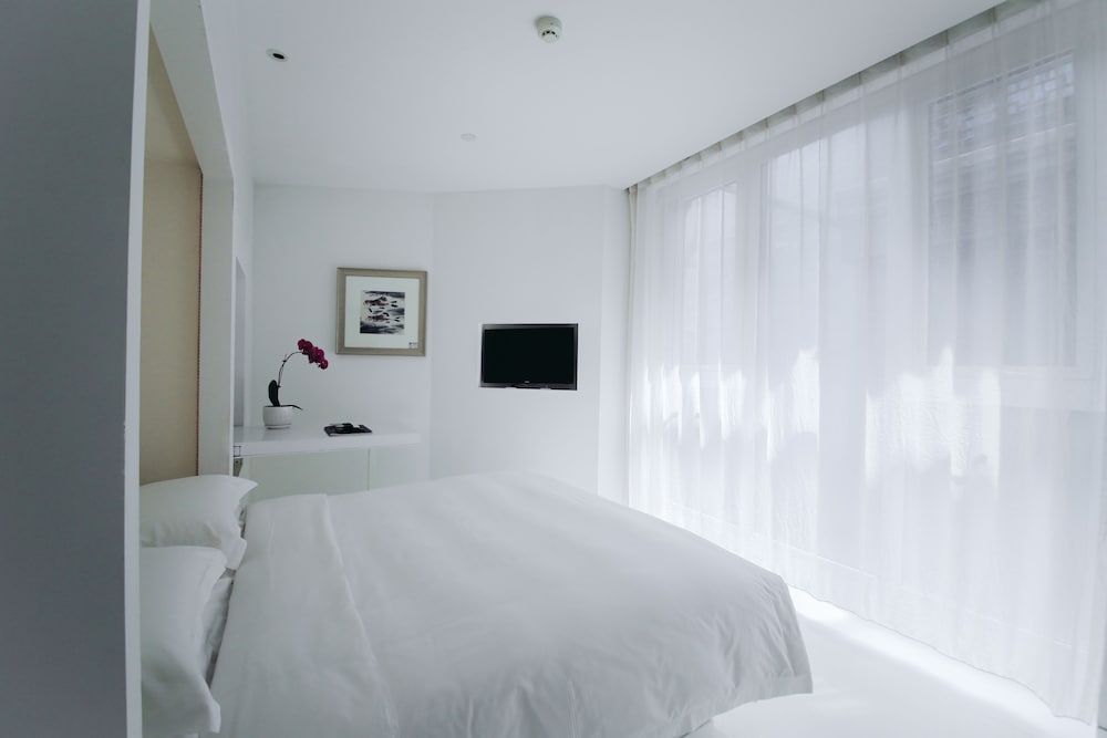 Splash King Room