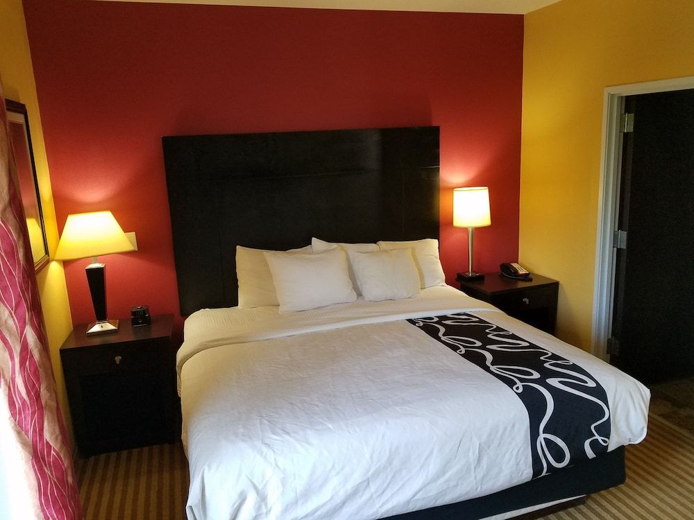 Executive Room, 1 King Bed, Non Smoking