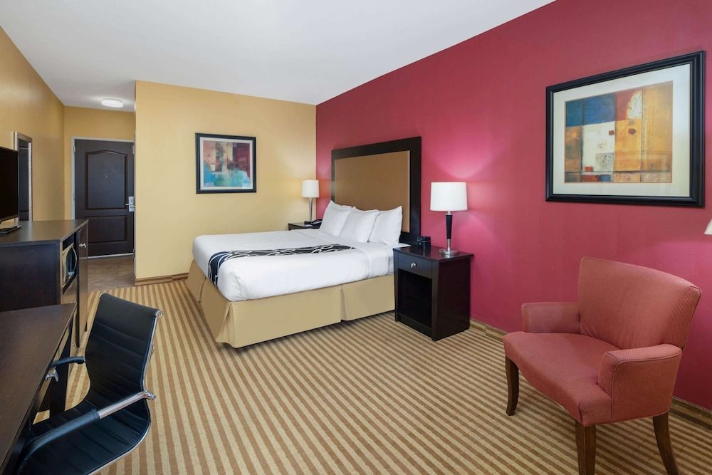 Executive Room, 1 King Bed, Non Smoking