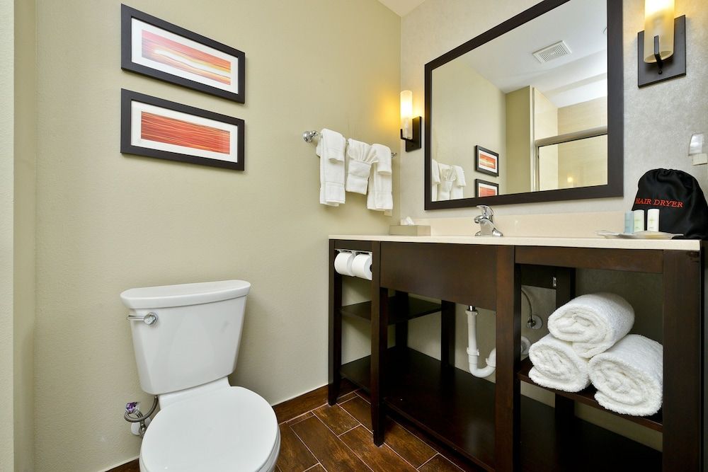 Comfort Suites near Westchase on Beltway 8 Suite, 1 King Bed with Sofa bed, Non Smoking 8