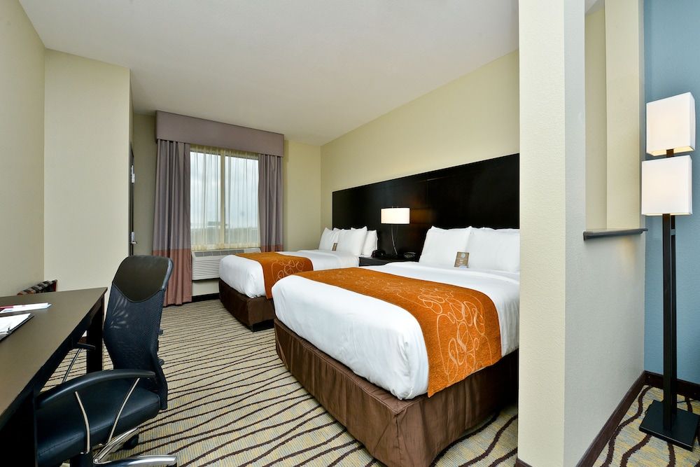 undefined Comfort Suites near Westchase on Beltway 8 9