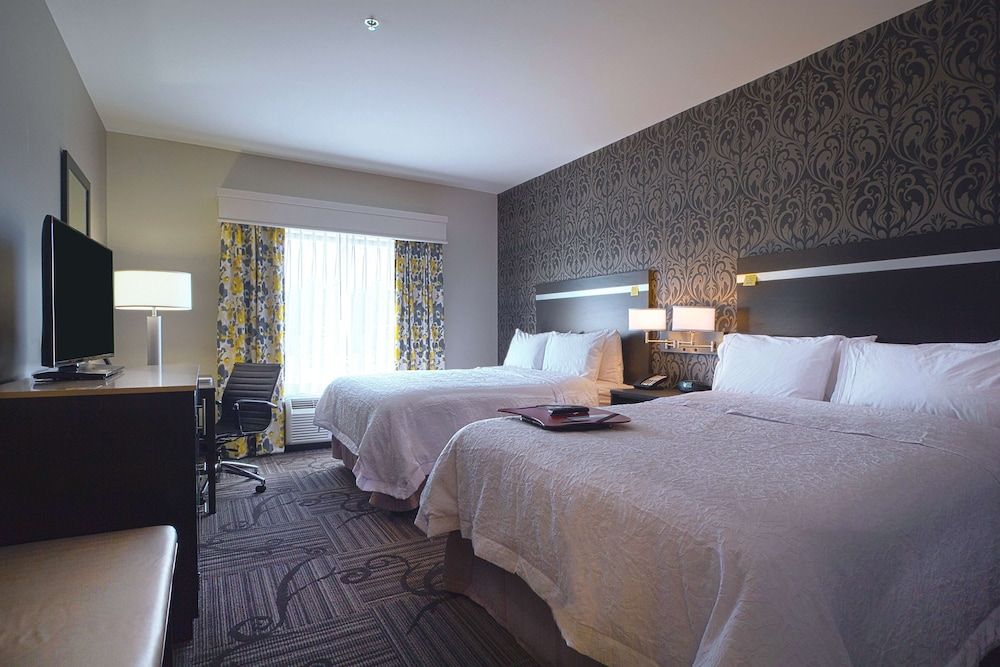 Room, 2 Queen Beds, Refrigerator