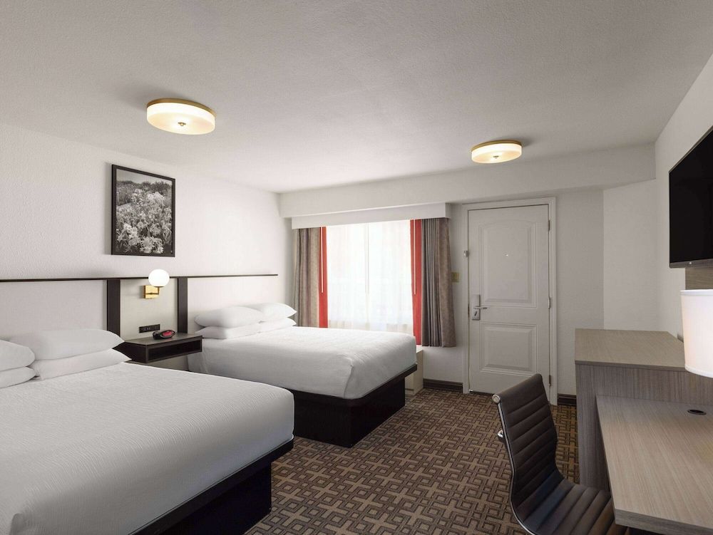 Standard Room, 2 Double Beds, Non Smoking, Courtyard View
