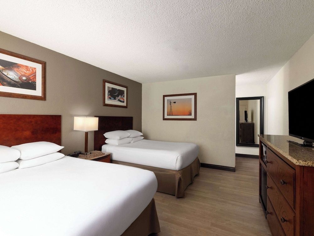 Standard Room, 2 Double Beds, Smoking, Courtyard View