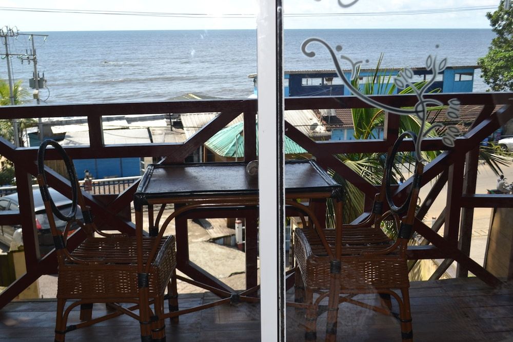 Les Gîtes de Kribi Standard Tree House, Ensuite, Sea View (marie) 2