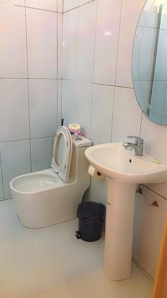 Les Gîtes de Kribi Comfort Double Room, Accessible, Ensuite 13