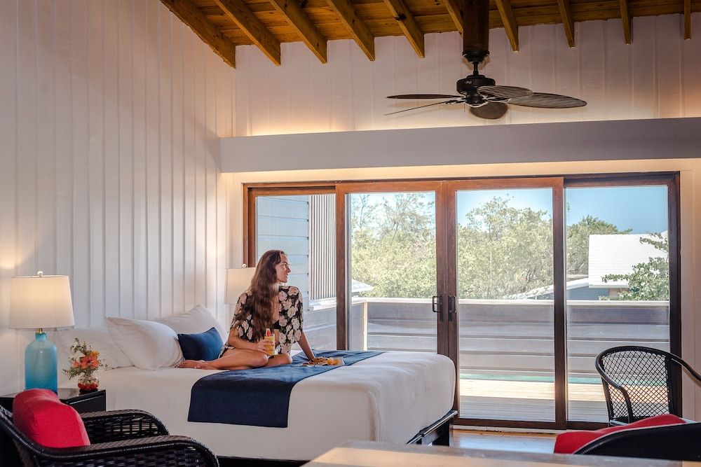 Barefoot Cay Resort Studio, Ocean View