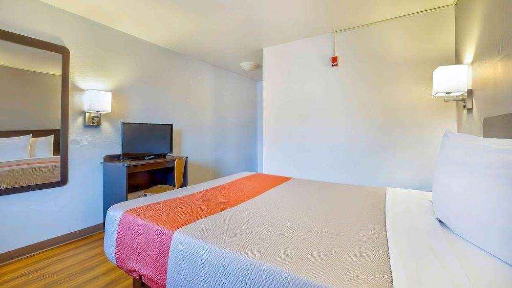 Standard Room, 1 Double Bed, Accessible, Non Smoking