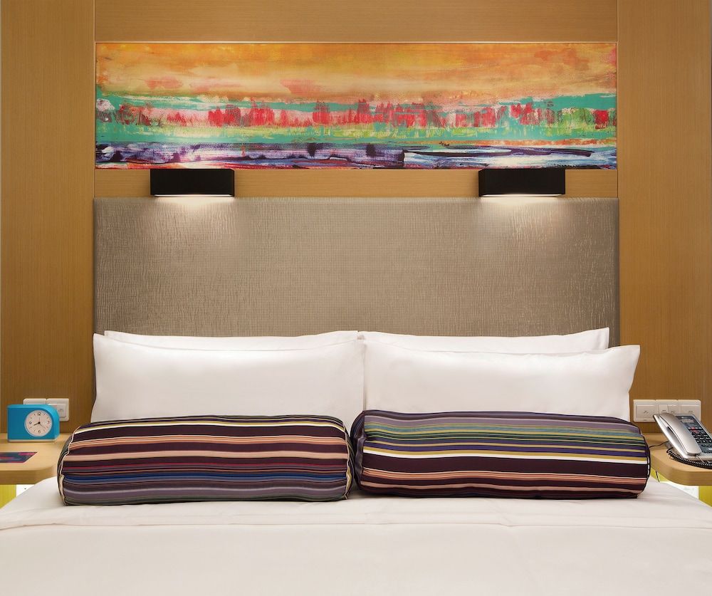 Breezy, Room, 1 King Bed, City View