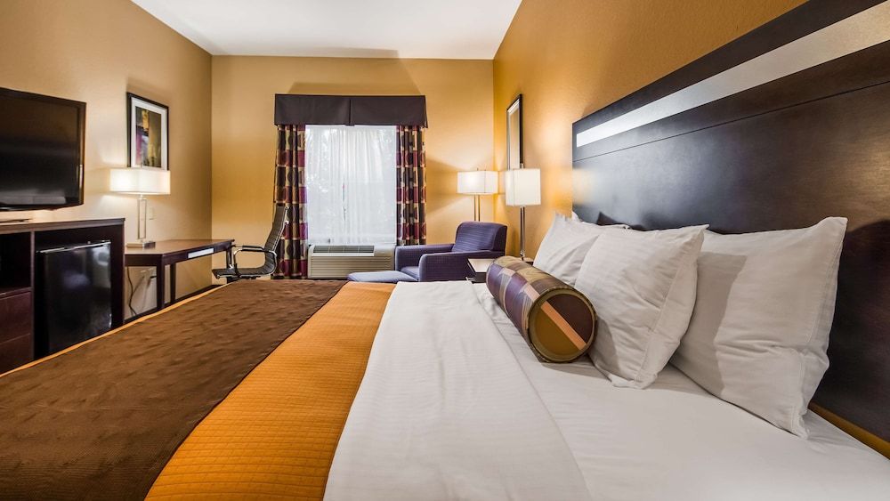 Standard Room, 1 King Bed, Accessible
