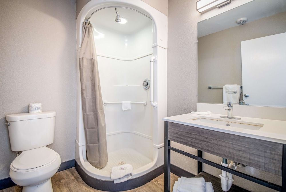 Motel 6 Elko, NV Standard Room, 1 Double Bed, Accessible, Non Smoking 6