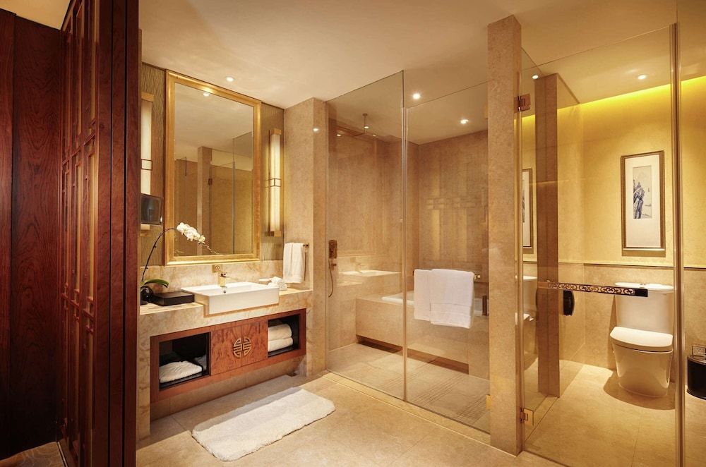Suite, 1 King Bed