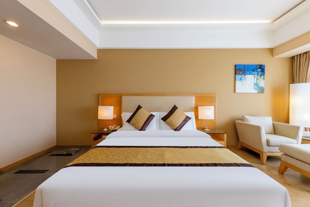 Haiyue Jianguo Hotel Superior Room, 1 King Bed 3