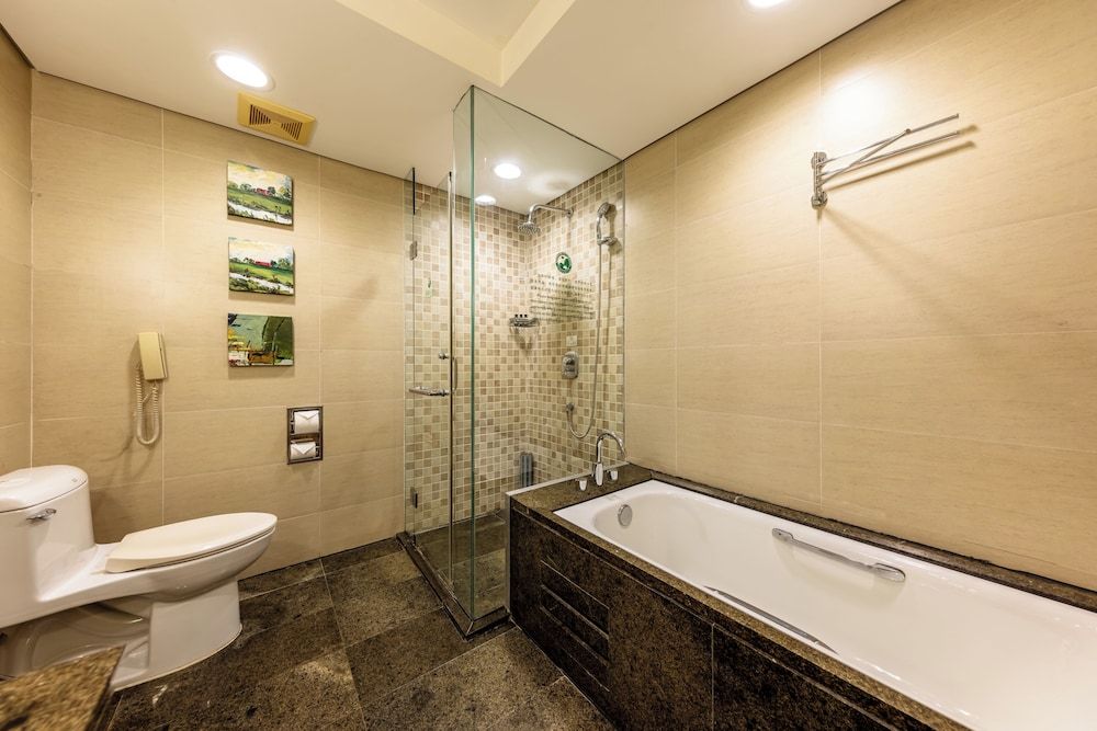 Haiyue Jianguo Hotel Superior Room, 1 King Bed 8