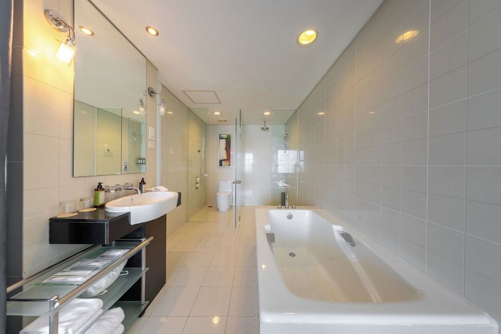 Haiyue Jianguo Hotel Comfort Room, 1 King Bed 4