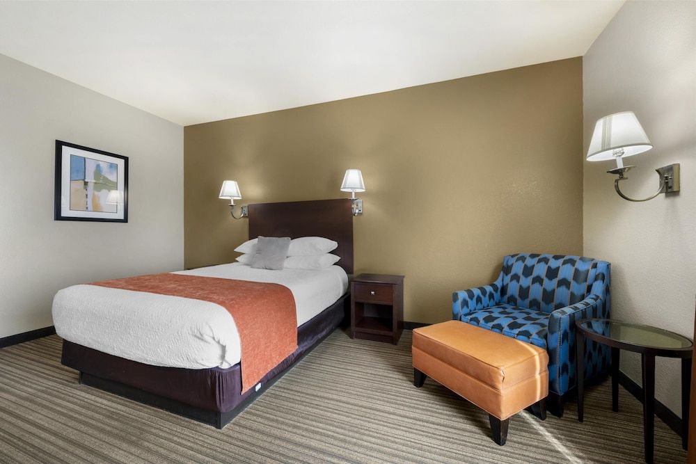 Standard Room, 1 Queen Bed, Accessible, Non Smoking