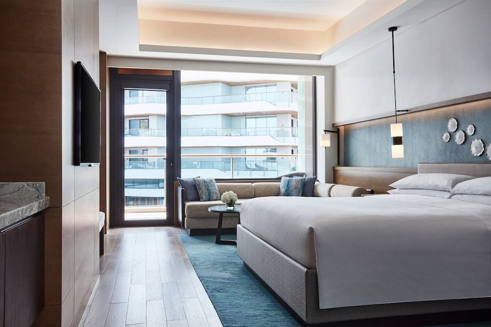 Room, 1 King Bed, Balcony, Resort View