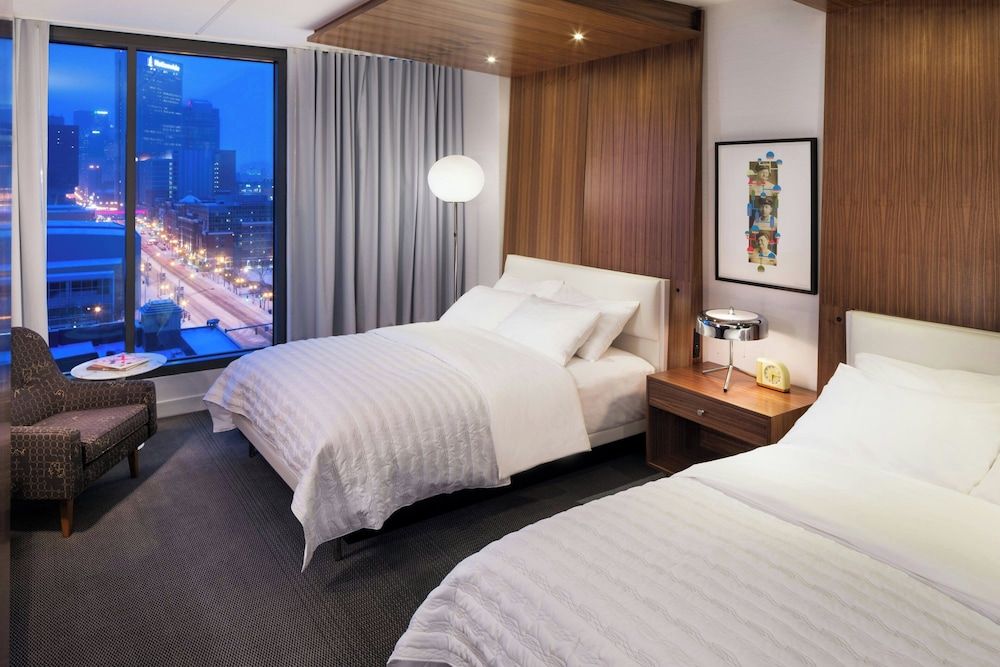 Room, 2 Queen Beds, Non Smoking, City View