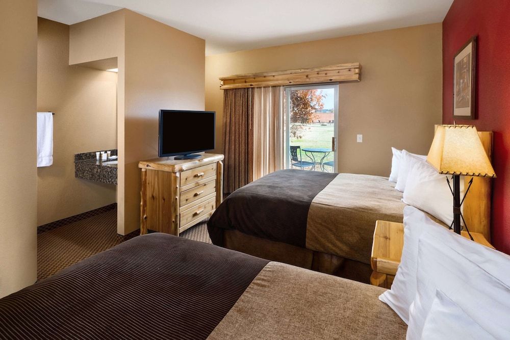 Suite, Multiple Beds, Non Smoking