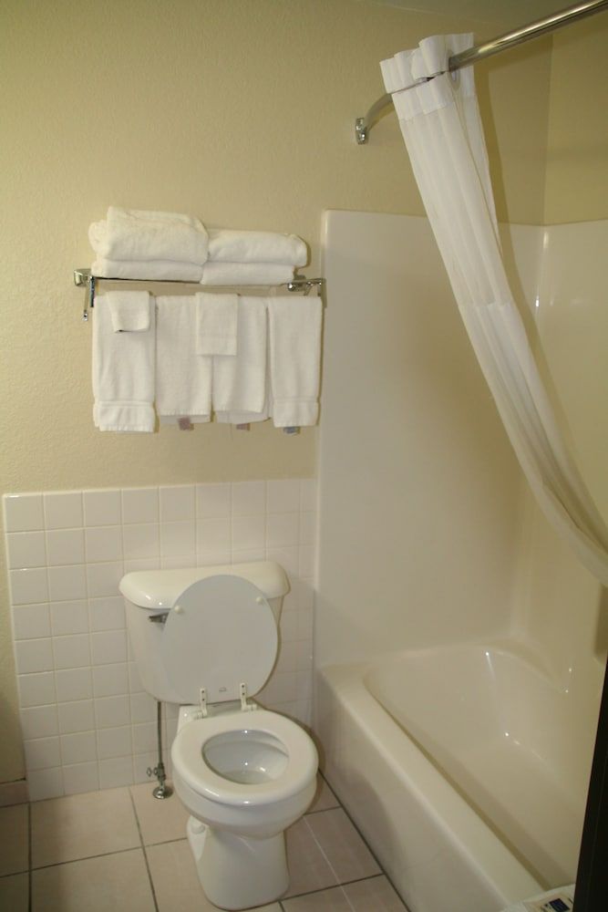Luxury Suite, 1 King Bed, Non Smoking (One-Bedroom Suite)