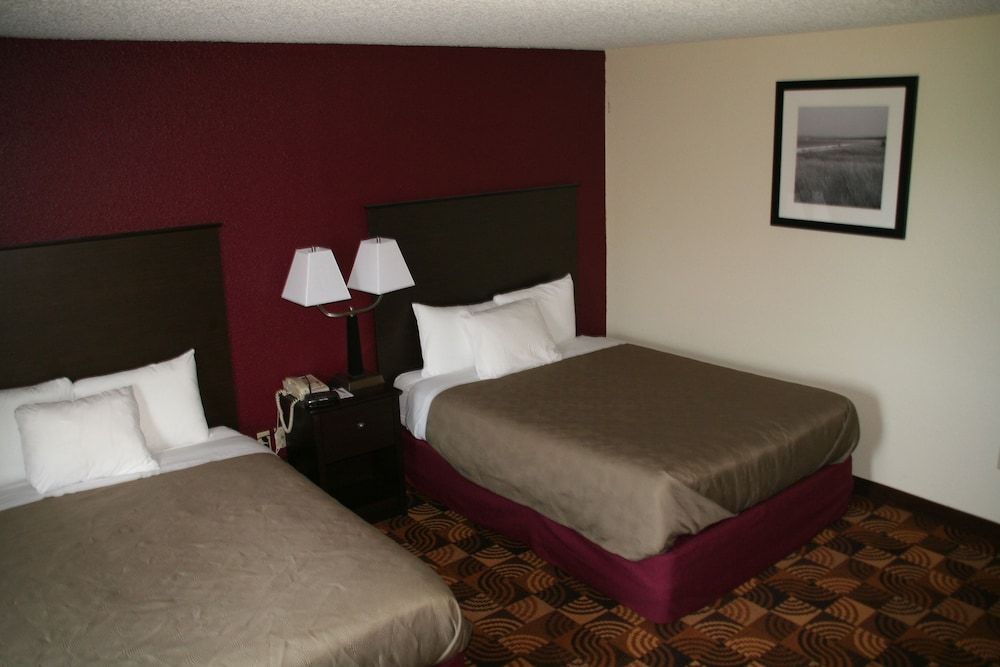 Suite, 2 Queen Beds, Non Smoking (One-Bedroom Suite)