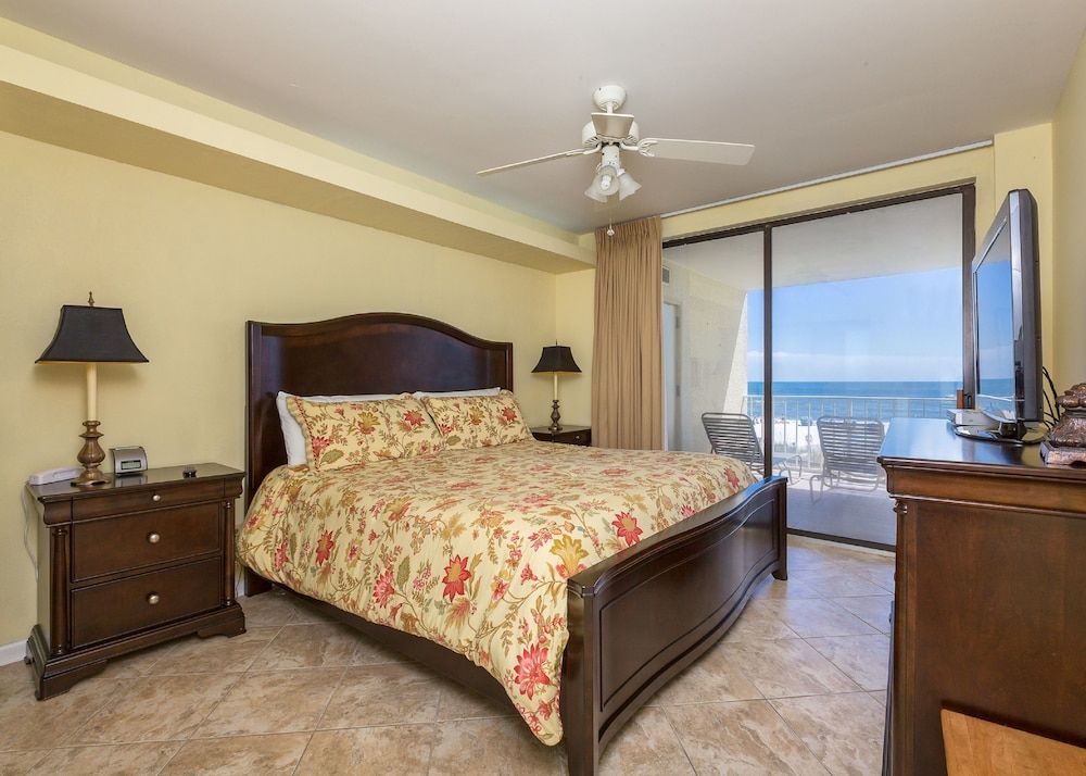 Condo, 3 Bedrooms, 2 Bathrooms, Sea Facing