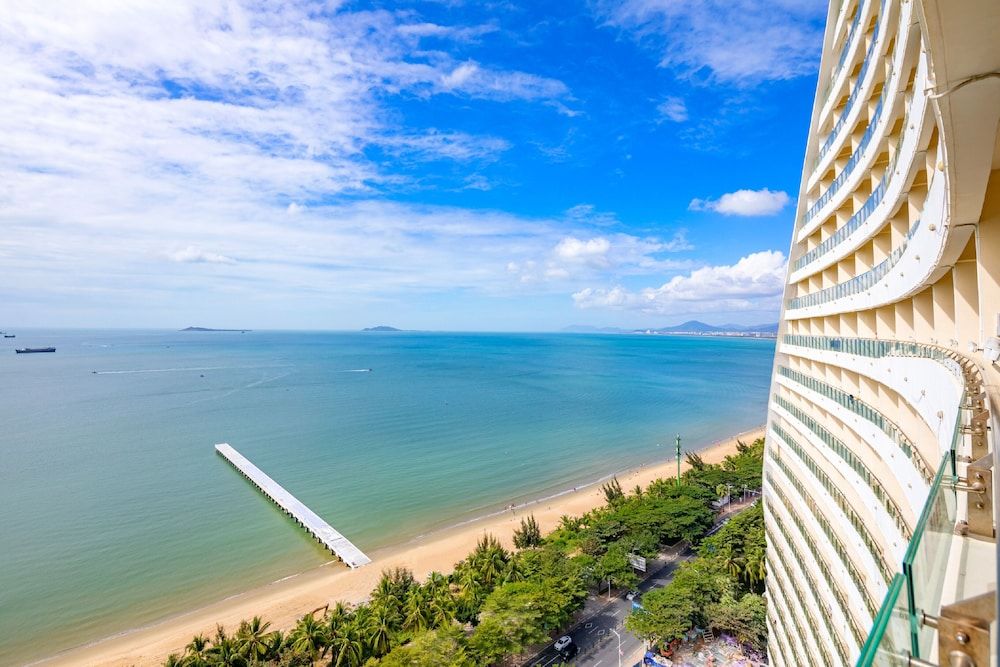 Grand Ocean Suite, Suite, 1 King, Ocean view, High floor, Balcony
