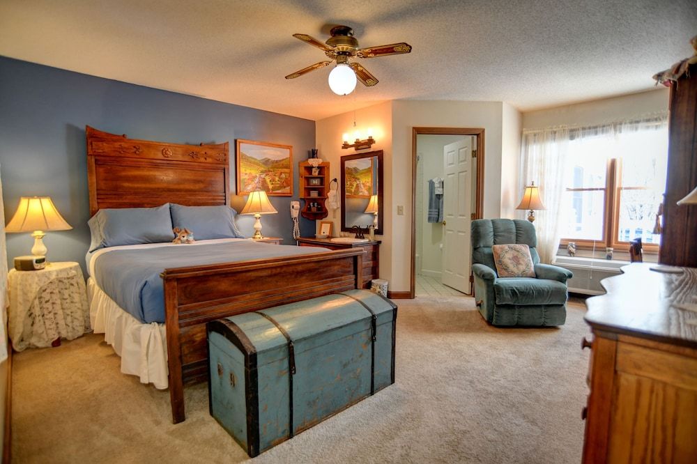 Blue Mountain Mist Country Inn & Spa Standard Room, 1 Queen Bed, Ground Floor 2