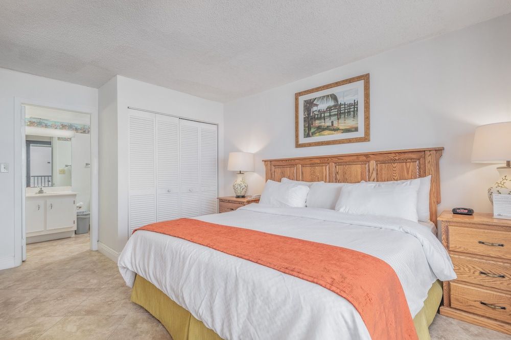 2 Bedroom, Multiple Beds