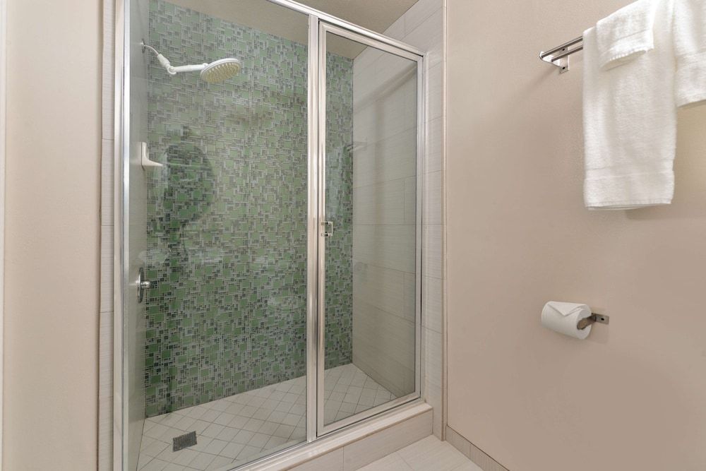 Americas Best Value Inn Rancho Palos Verdes Room, 1 Queen Bed, Non Smoking, Jetted Tub 3