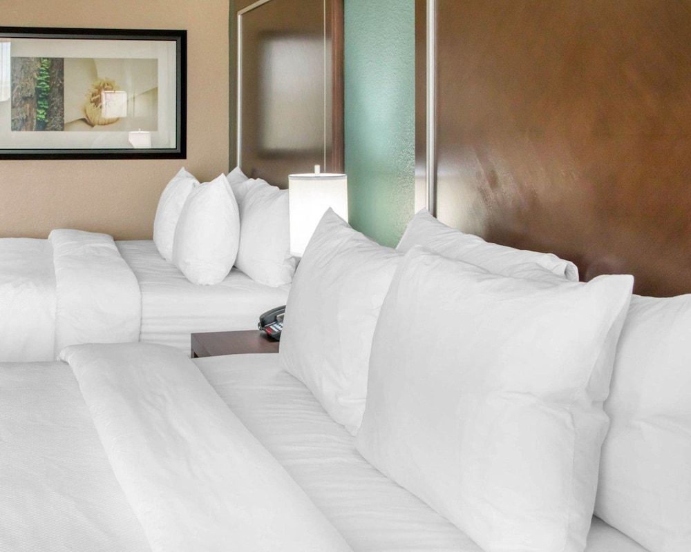 Standard Room, 2 Queen Beds, Non Smoking