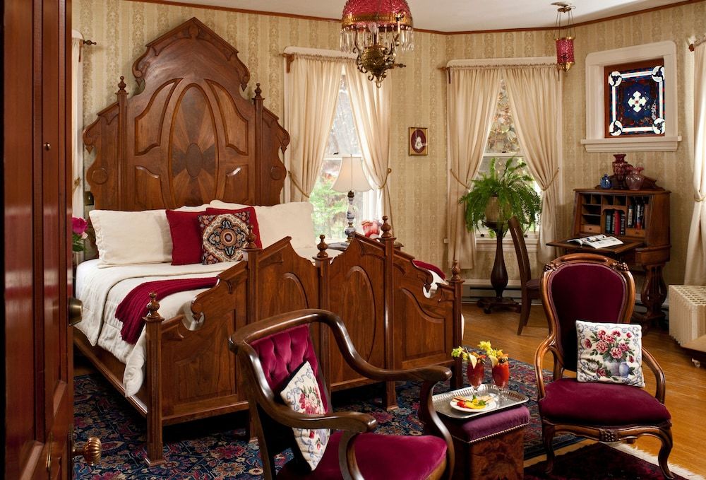 Old Rittenhouse Inn