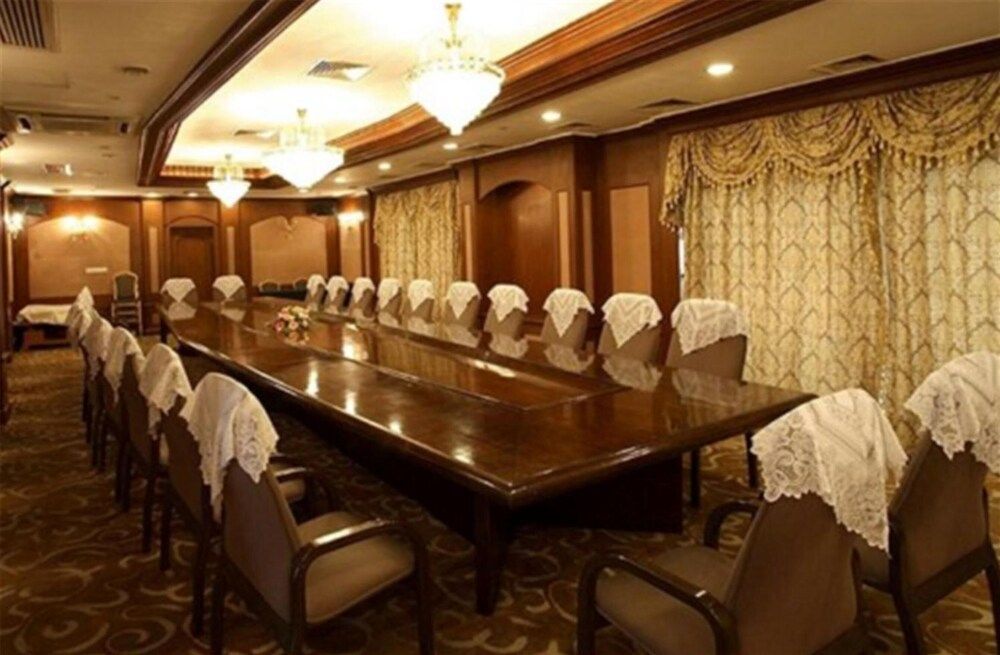 undefined Blue Palace Hotel 8