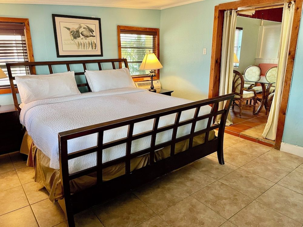 The Pelican Key Largo Cottages Suite, 1 Bedroom, Kitchen, Bay View