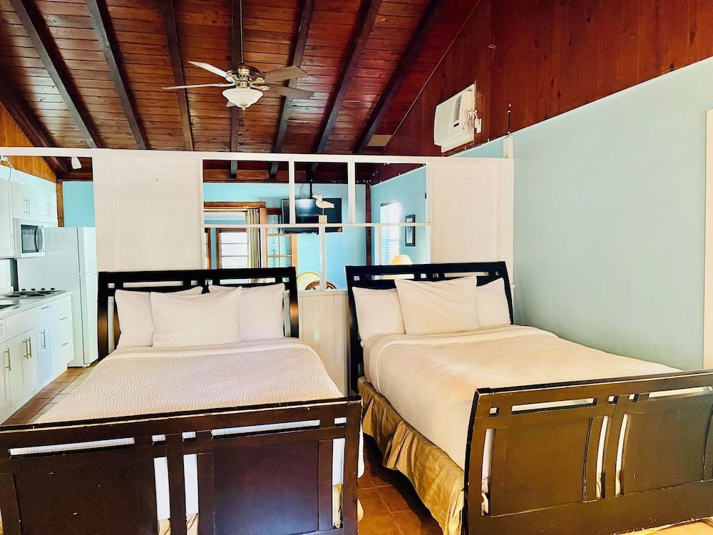 The Pelican Key Largo Cottages Suite, 1 Bedroom, Kitchen, Bay View 2