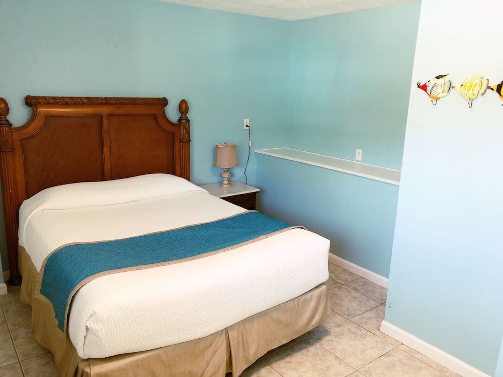 The Pelican Key Largo Cottages Room, 1 Double Bed