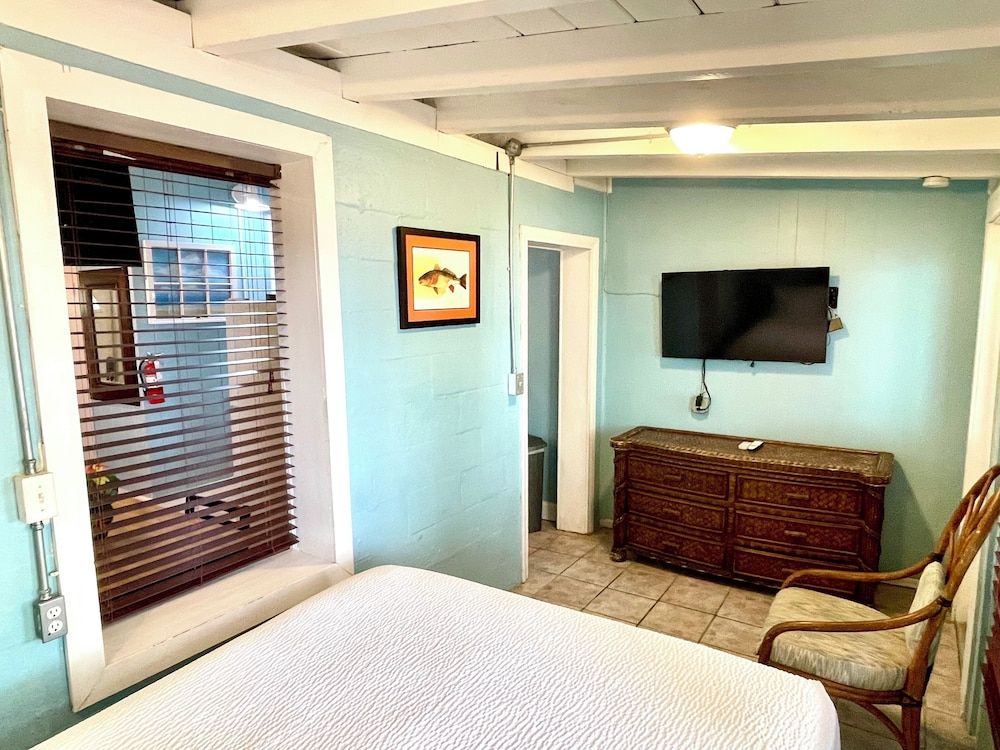 The Pelican Key Largo Cottages Suite, Bay View 3