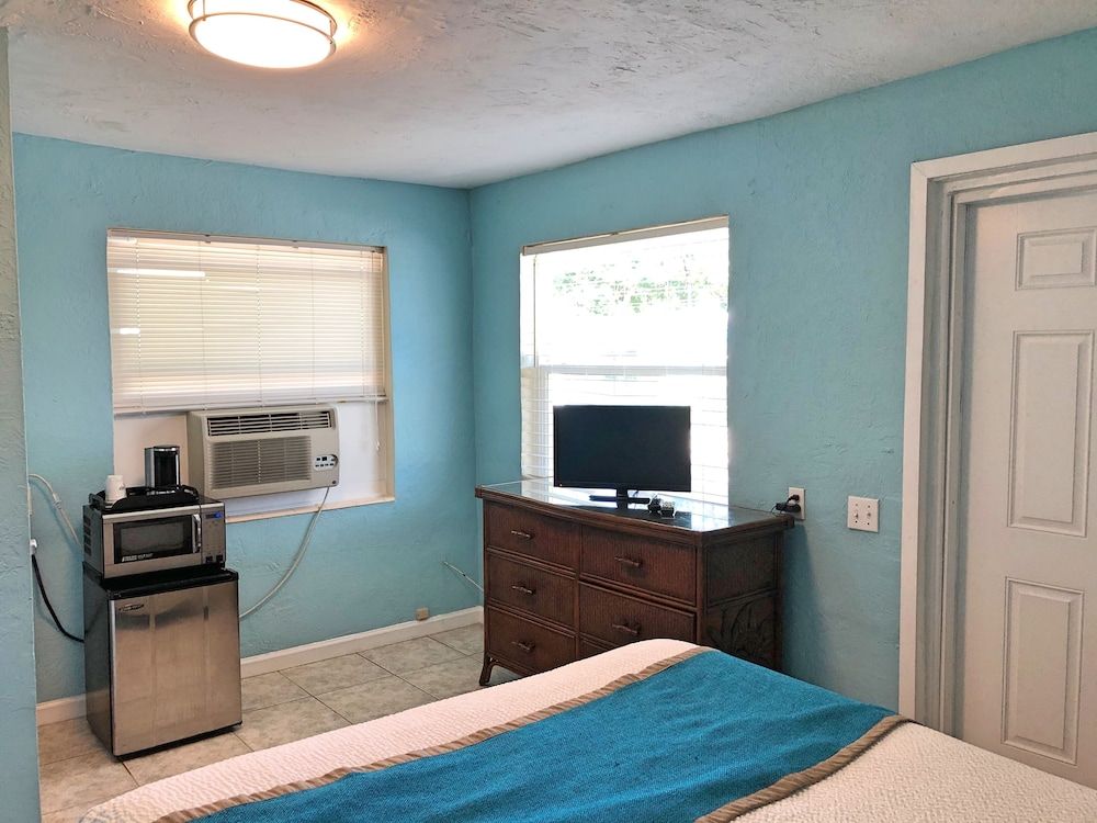 The Pelican Key Largo Cottages Room, 1 Double Bed 2