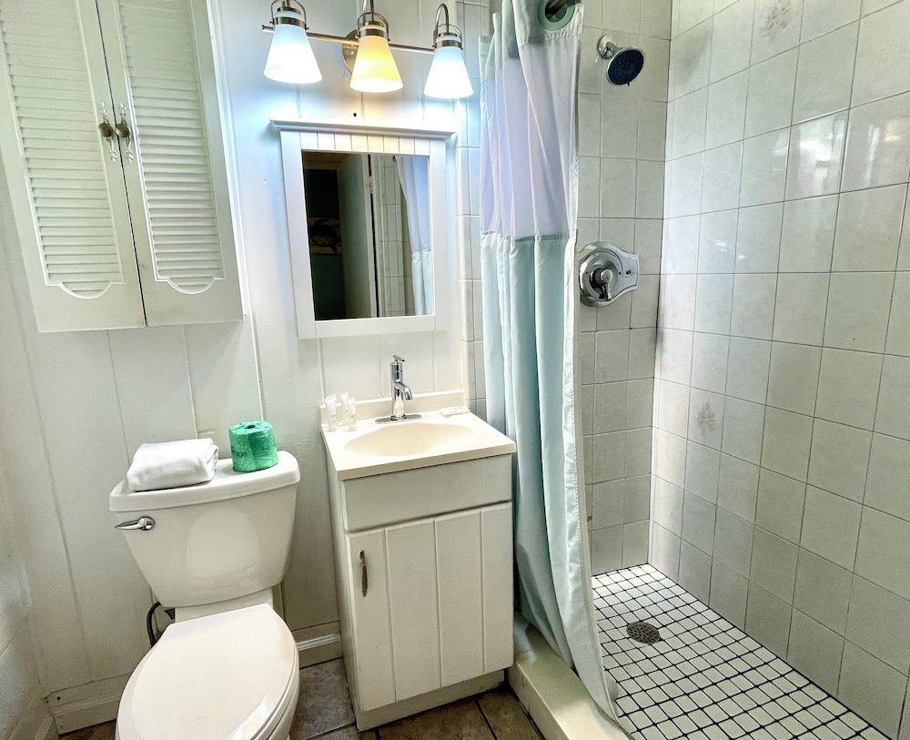 The Pelican Key Largo Cottages Suite, Bay View 2