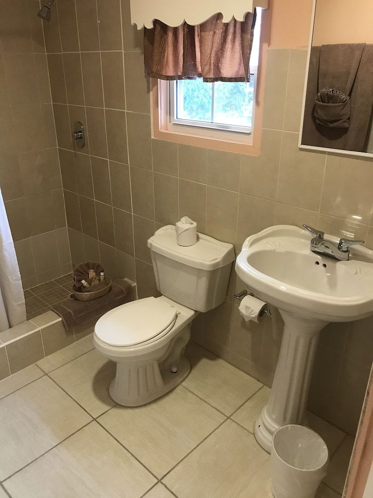 Tropical Paradise Hotel Traditional Room, 2 Double Beds, Partial Sea View 9