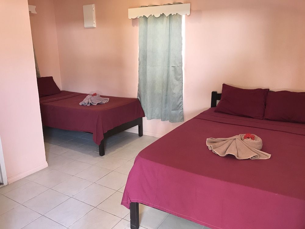 Tropical Paradise Hotel Traditional Room, 2 Twin Beds, Non Smoking 5